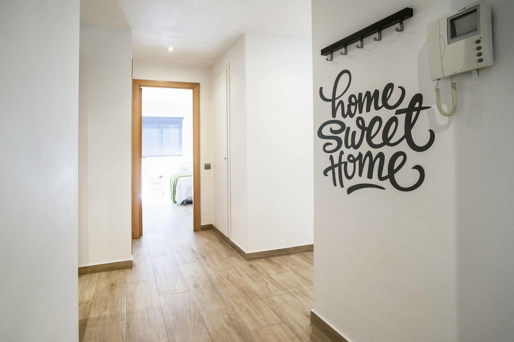 Feelathome Mozart Apartments Barcellona Esterno foto